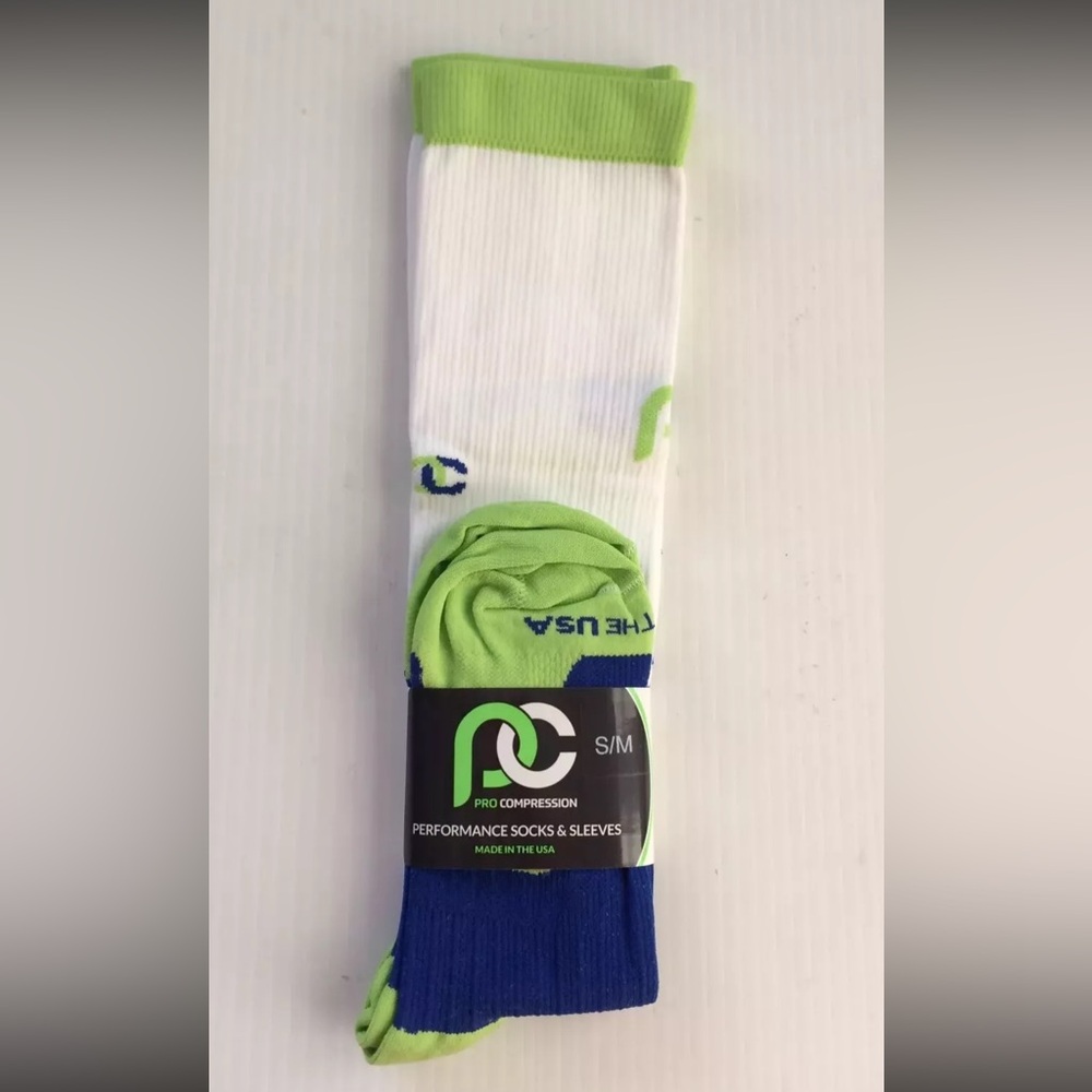 Pro Compression Performance Socks Unisex Socks. Size S/M. Made In USA